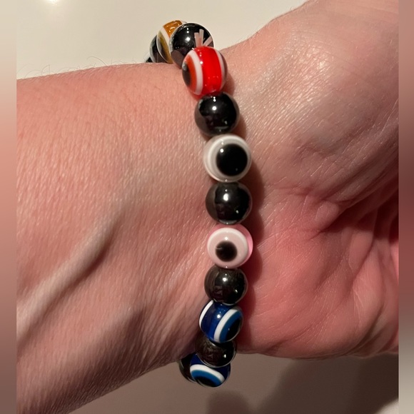 NWOT eye of protection bracelet - multi color magnetic beads - Picture 4 of 8
